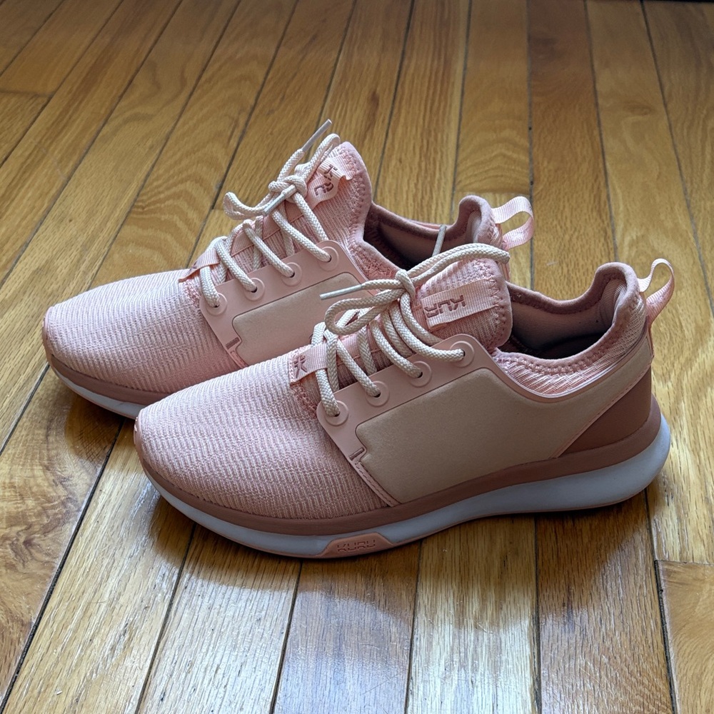KURU Women's Sneakers in Soft Pink